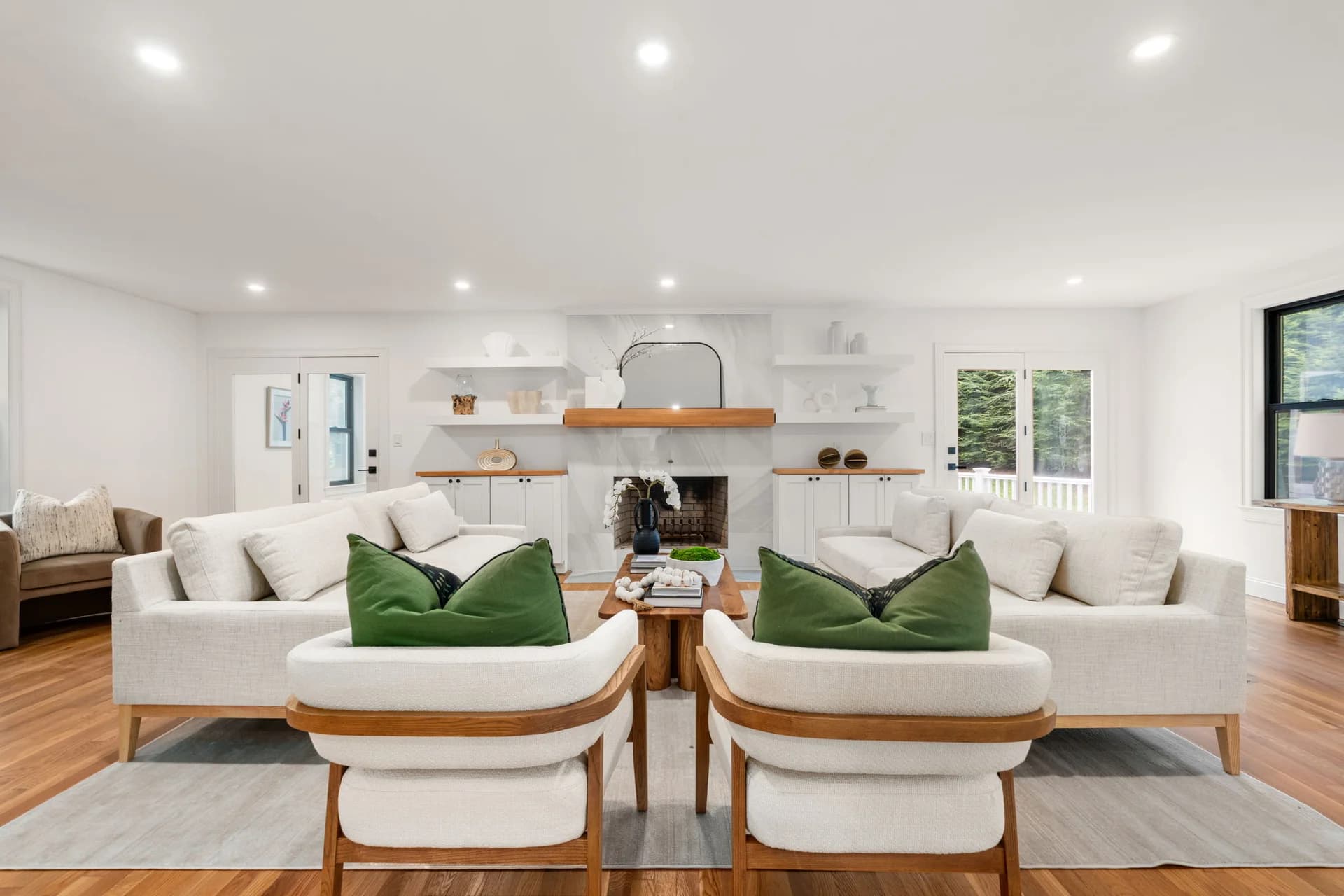 7 Garden Road, Wellesley, MA, USA hero image